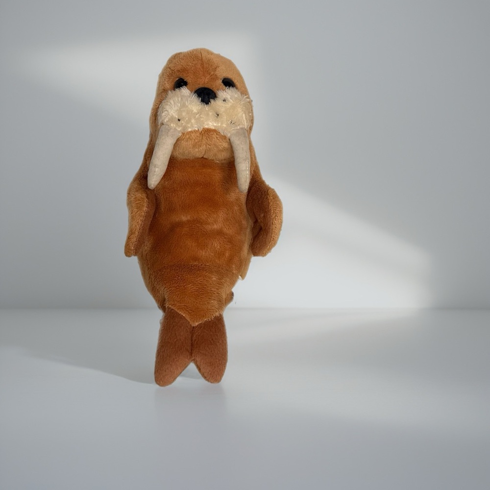 Animal Alley Walrus Plush Stuffed Animal 10” Vintage 2000 Collectible Toys R Us